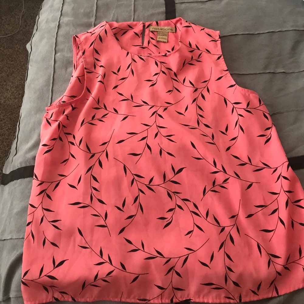 Pretty sleeveless top