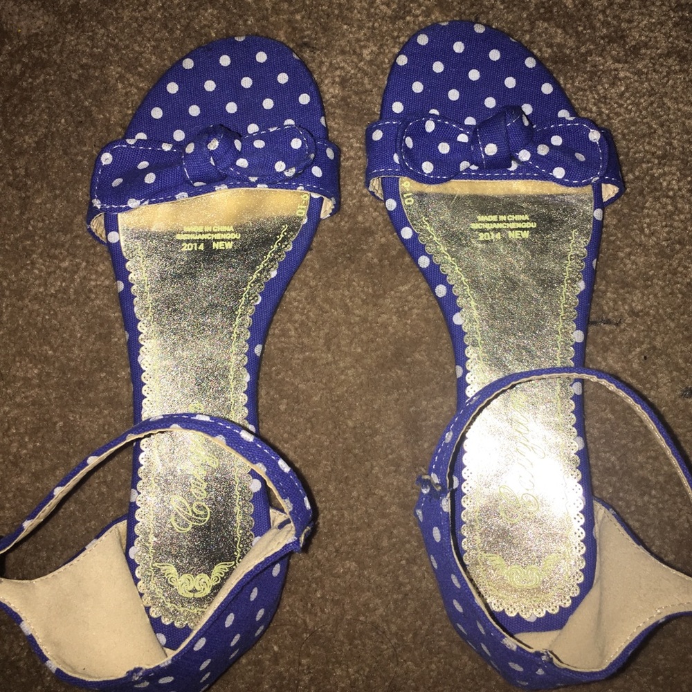 Blue Polkadots Sandals