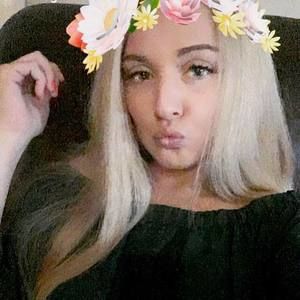 Meet your Posher, Gabi