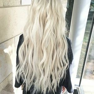Clip in hair extensions - platinum blonde