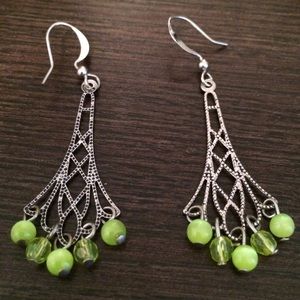 Chic dangle earrings