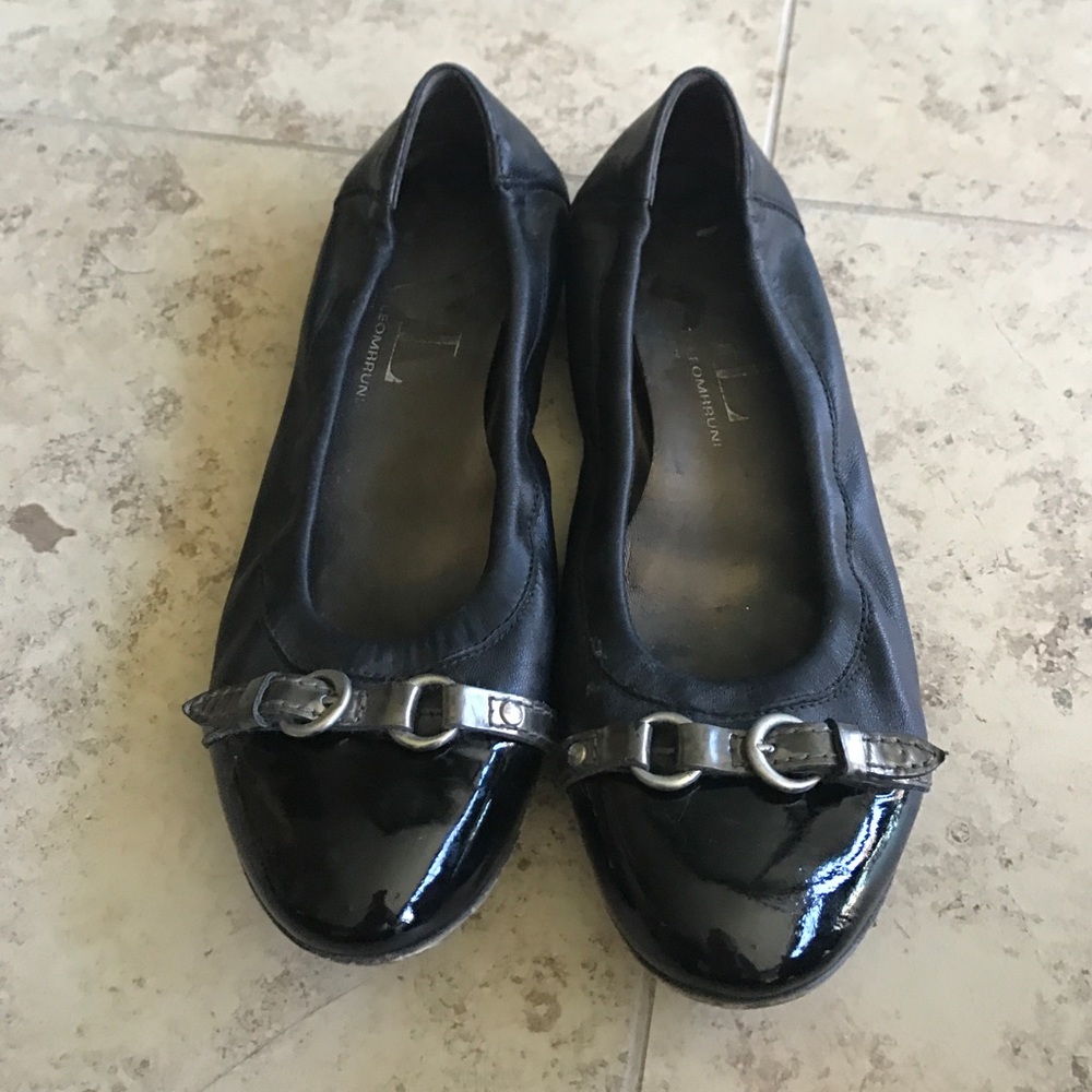 AGL black flat size 38
