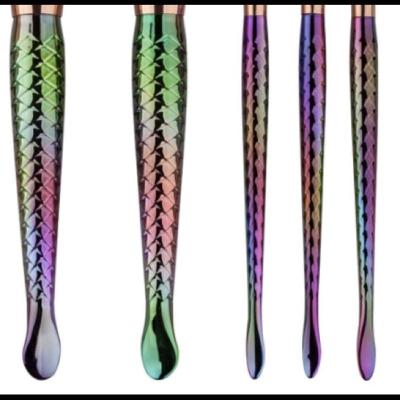 🆕 MERMAID BRUSHES! 🐠🦑🐬 - Picture 4 of 6