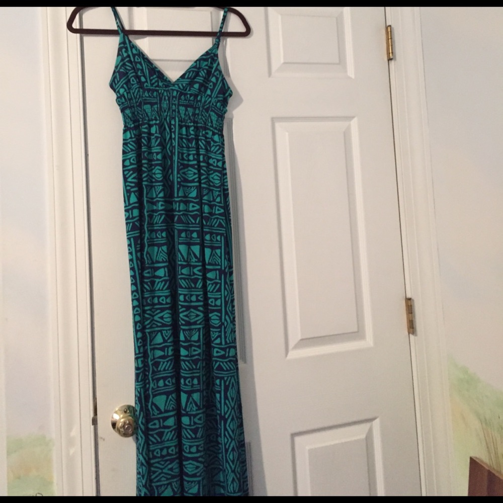 Lord and Taylor size S Lightweight maxi dress