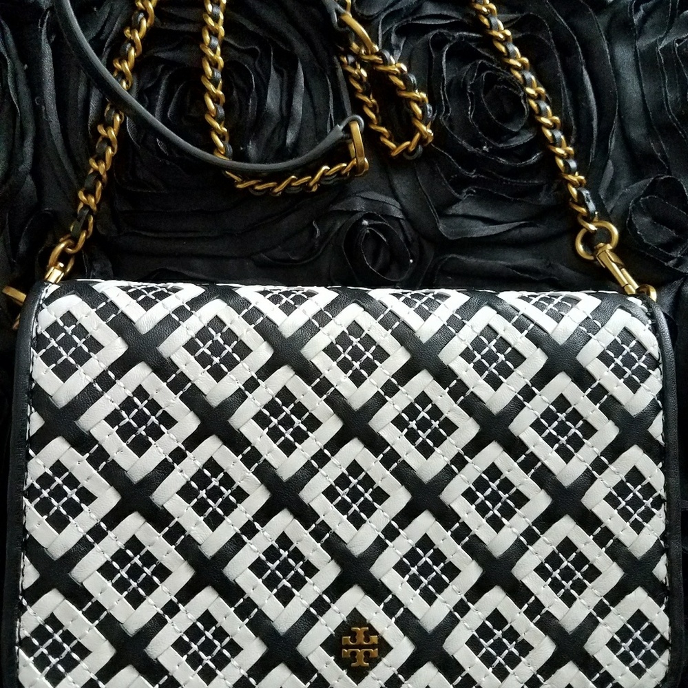 Robinson Woven Chain Wallet