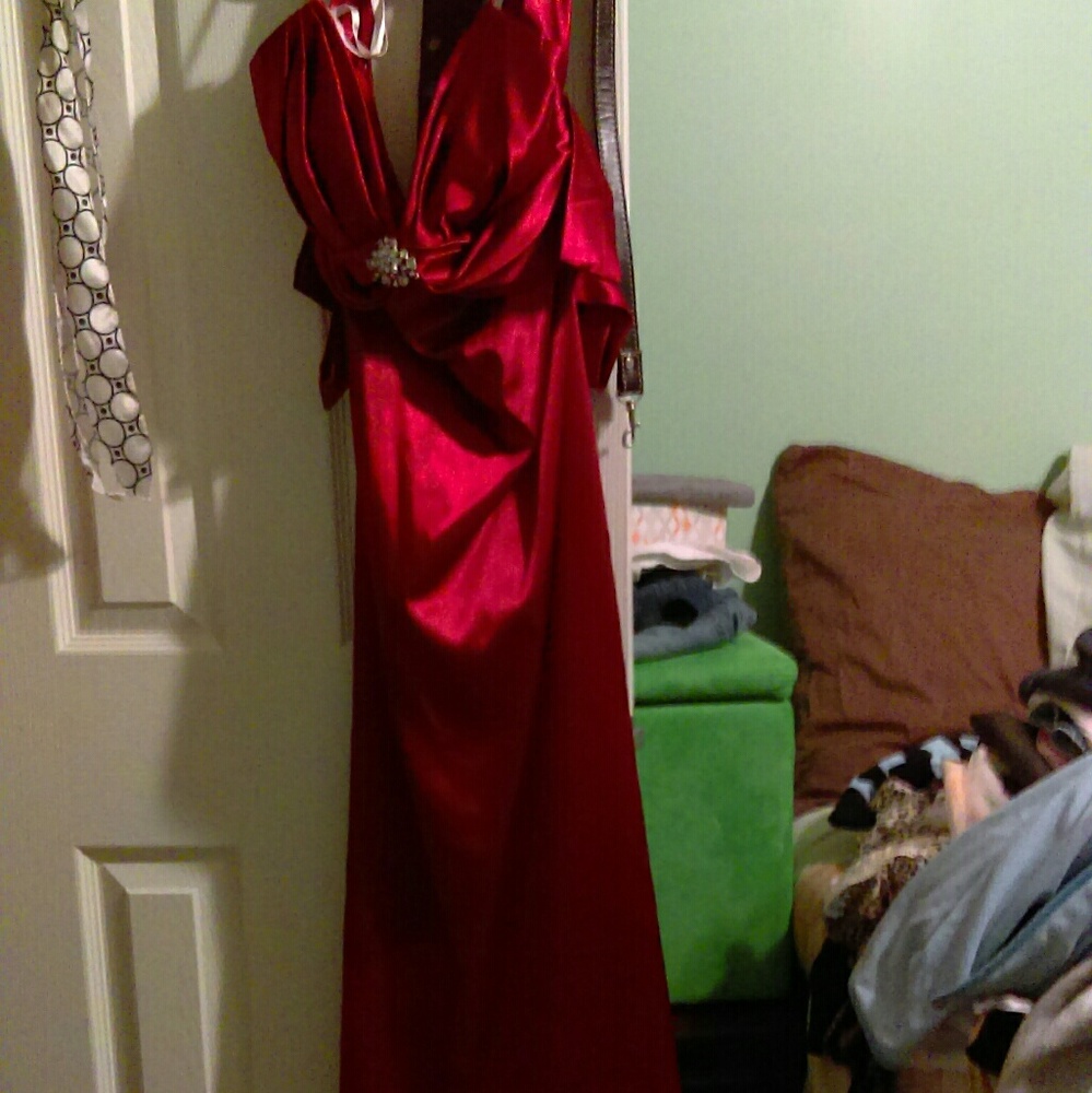 A beautiful, eligant dress.