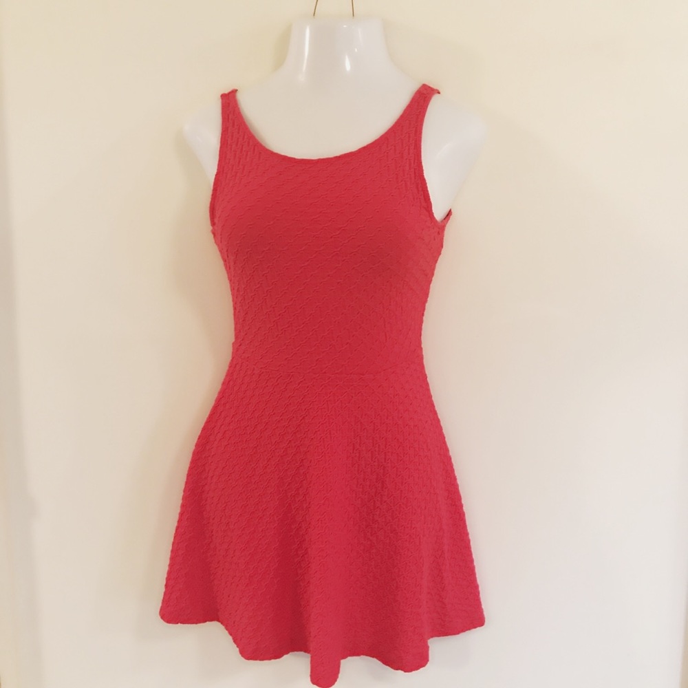 Price Drop ⬇️  H&M Dress w/ Low Back