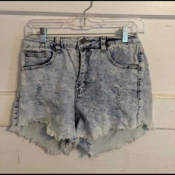 Acid Washed Shorts - Picture 1 of 2