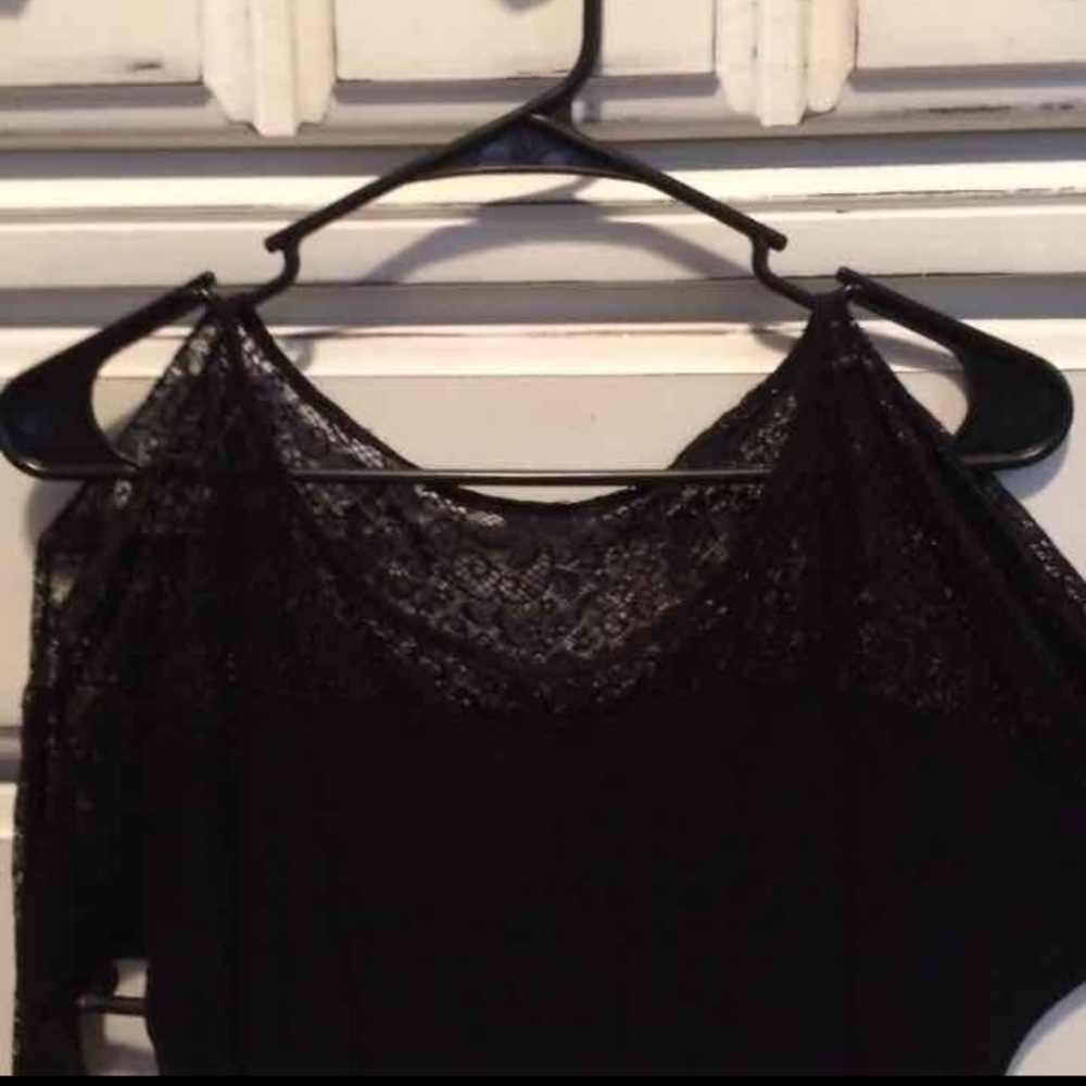 Lace top - Picture 3 of 3