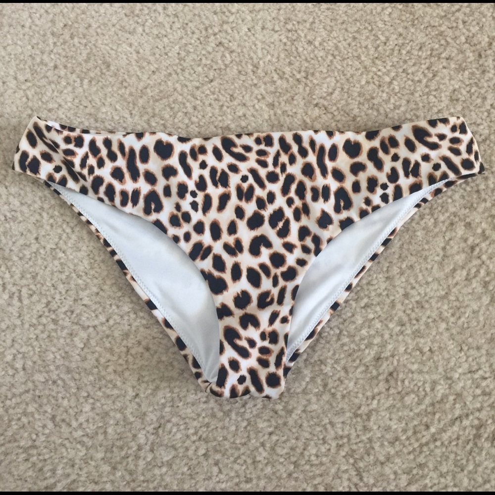 NEW PINK Victorias Secret Cheeky Bikini