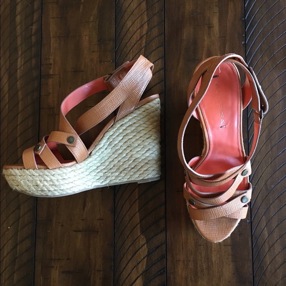 Via Speiga Wedges | size 7.5