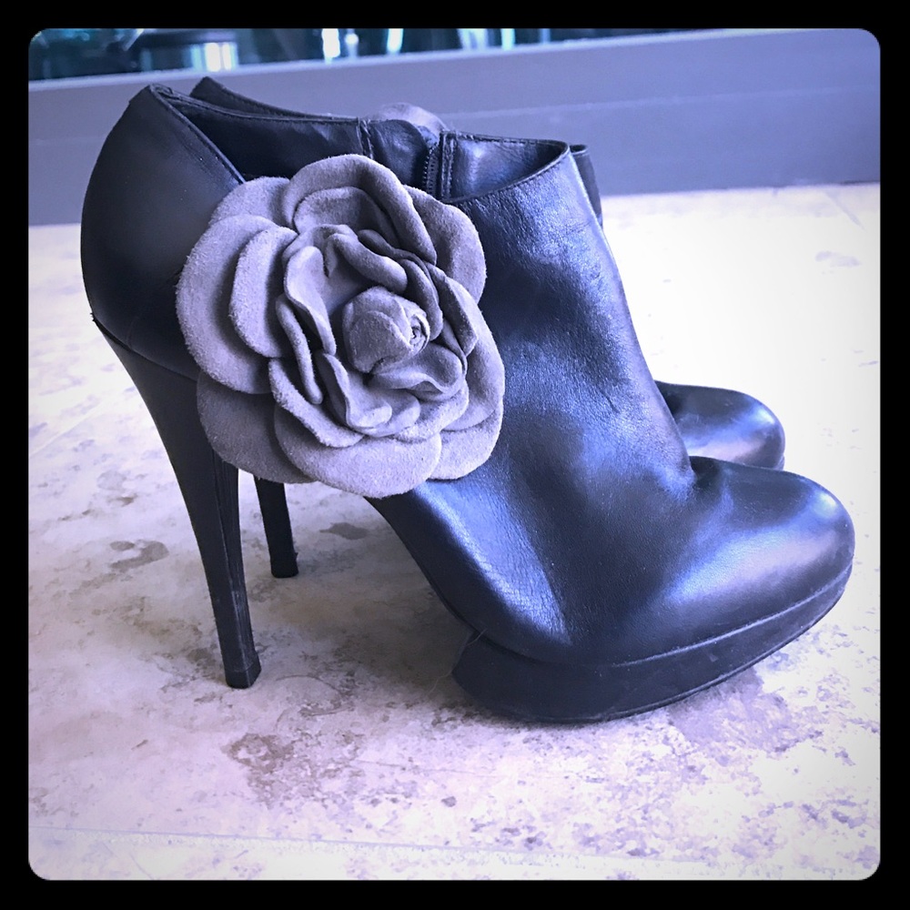 Black Kelsi Dagger booties