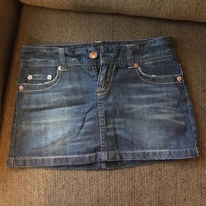 American Eagle dark denim skirt