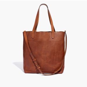 the medium transport tote