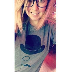 Meet your Posher, Kassandra