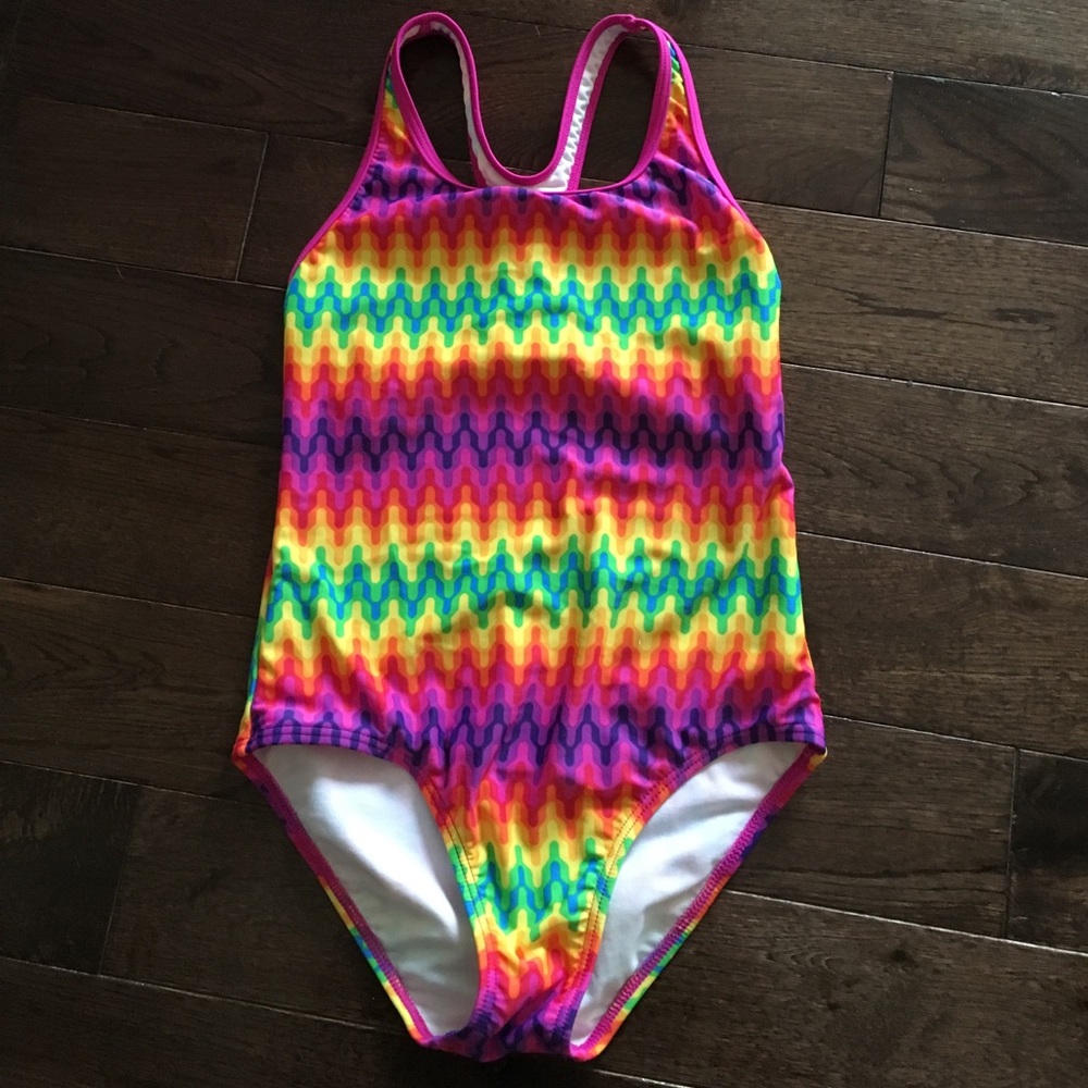 Girls speedo swimsuit size 10