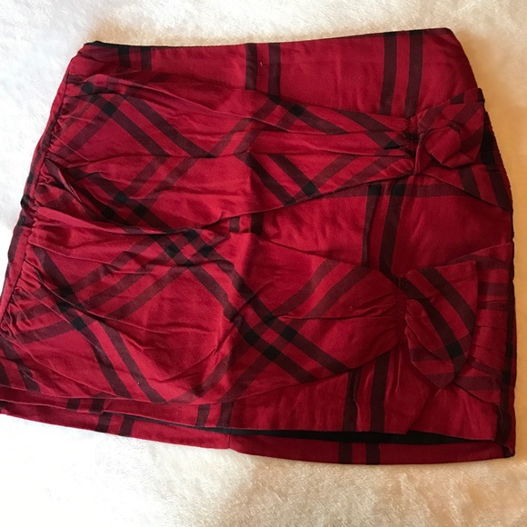 Zara Red and Black Mini Skirt - Picture 1 of 4