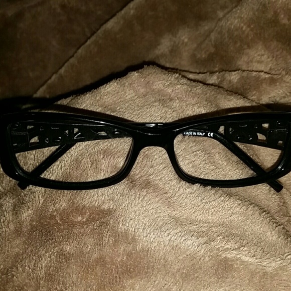 Sold   VALENTINO - Picture 2 of 4