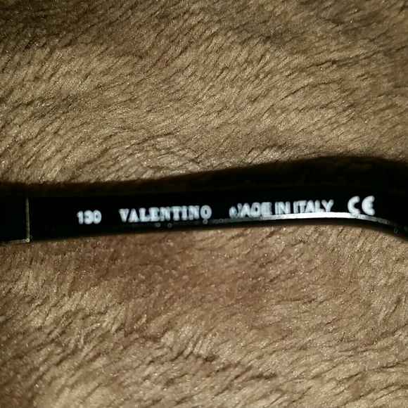 Sold   VALENTINO - Picture 4 of 4