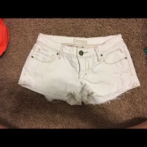 Frayed White Denim Shorts!