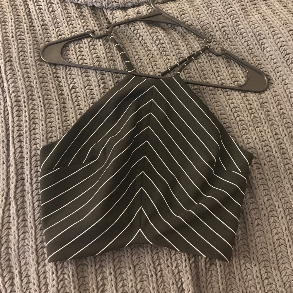 Urban Outfitters Cropped top