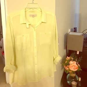 LOFT lightweight poly utility blouse -light yellow
