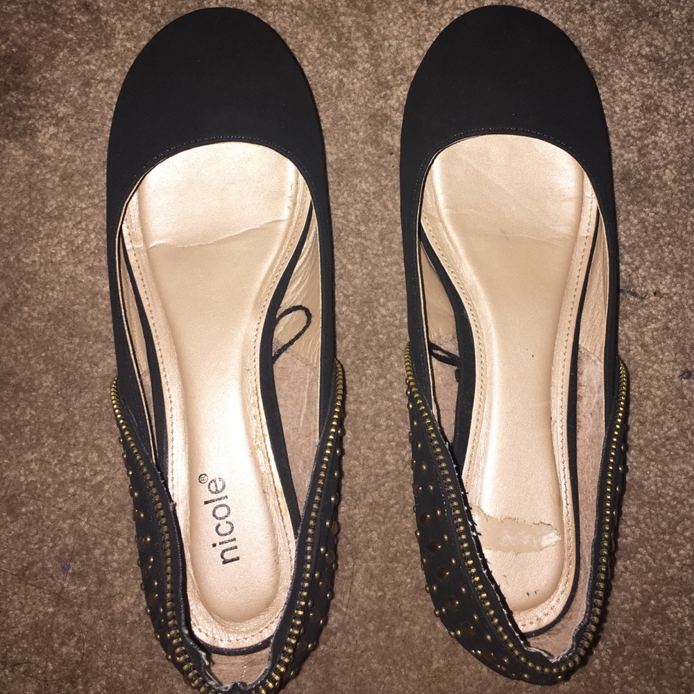 Black flats