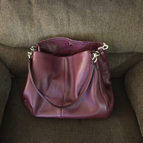 Coach Handbags - Leather coach purse!