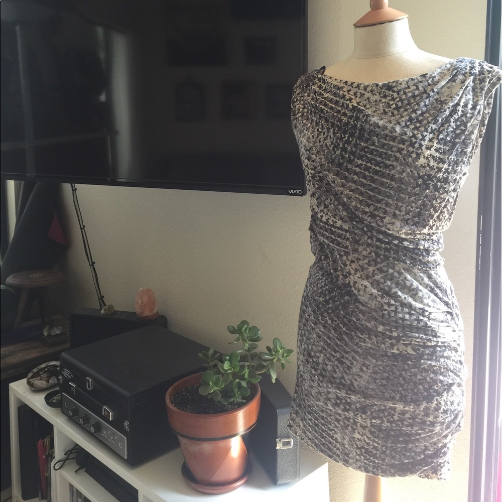 Halston Heritage Asymmetrical dress XS, NWT