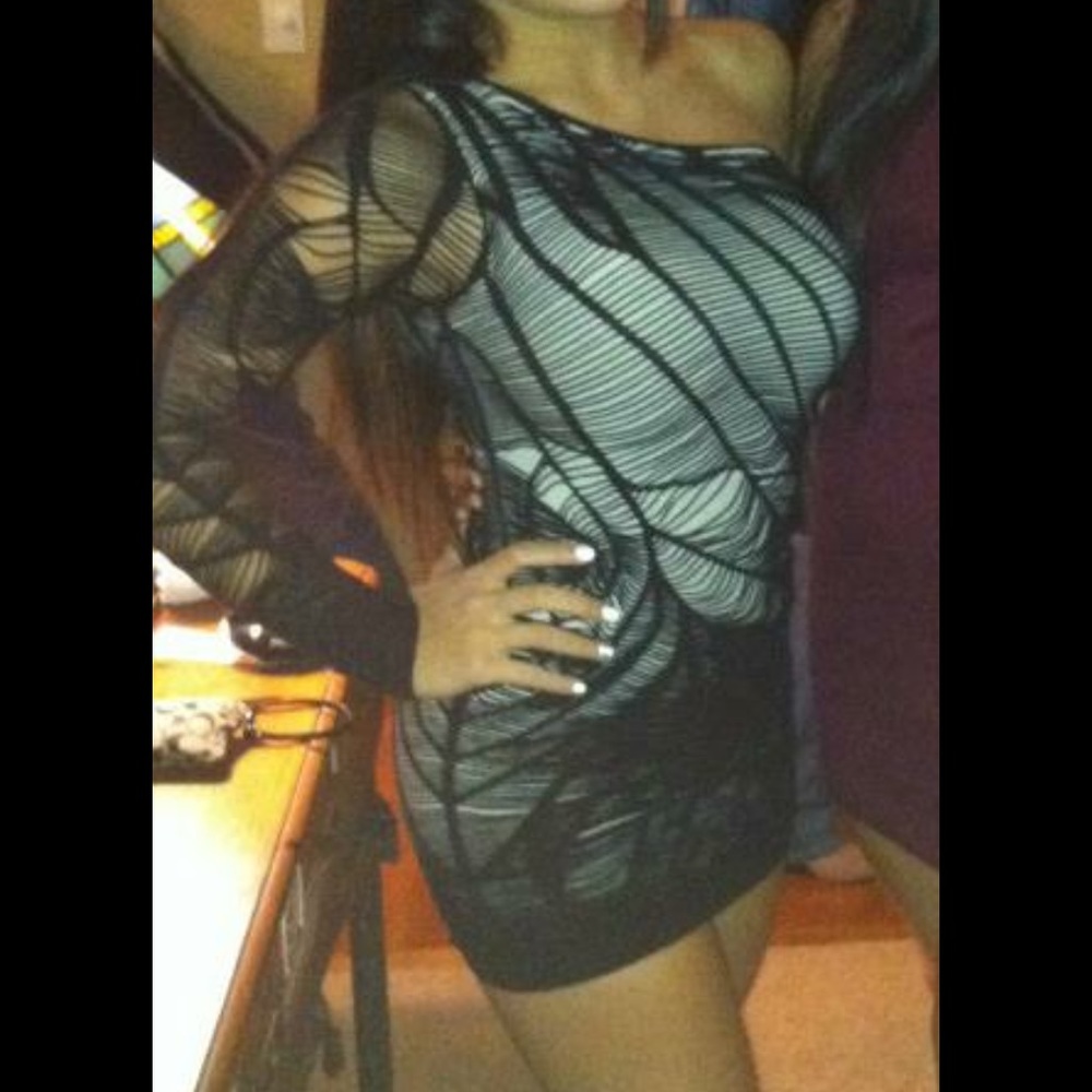 Black and White One Sleeve Off The Shoulder Dress