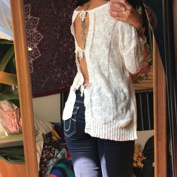 🚫🚫sold🚫🚫ted & knotted backless sweater - Picture 3 of 4