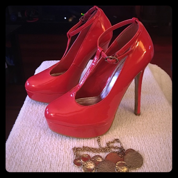 Coral 6in Bakers Sexy Ankle Strapped Heels ! - Picture 2 of 5