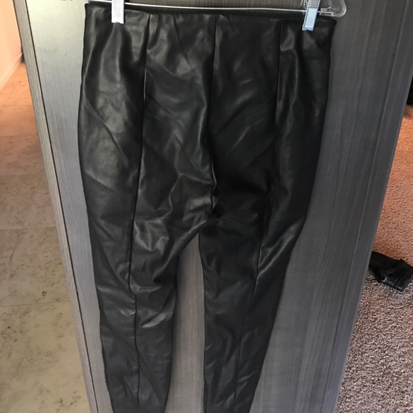 Top Shop high wasted leather pants - Picture 4 of 5