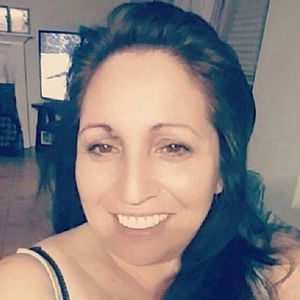 Meet your Posher, Gabriela