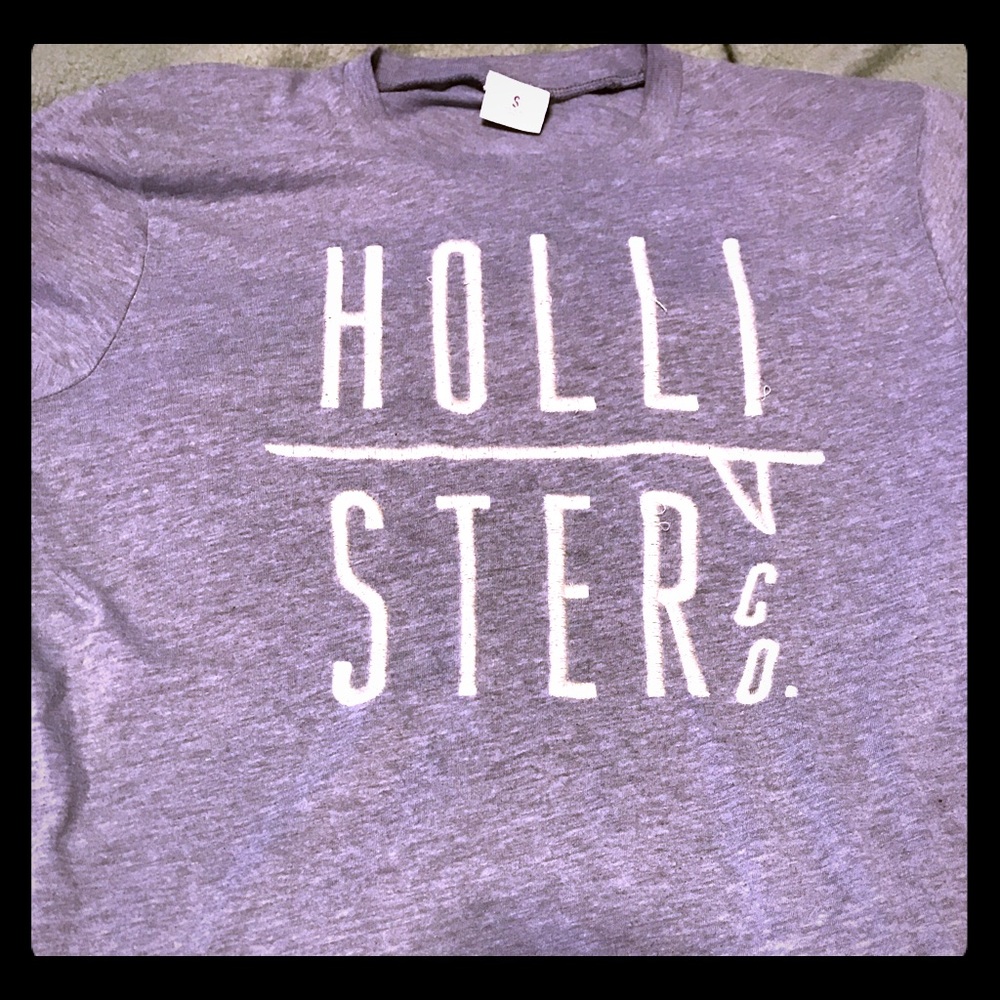 Loved ❤️ Hollister Tee