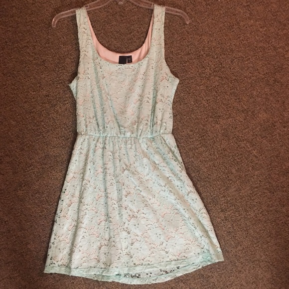Mint Green Easter/Spring Dress Size Small - Picture 1 of 1
