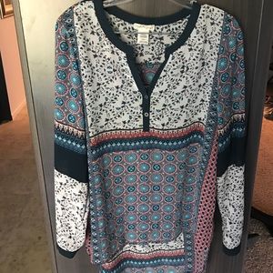 Love on a hanger blouse size M