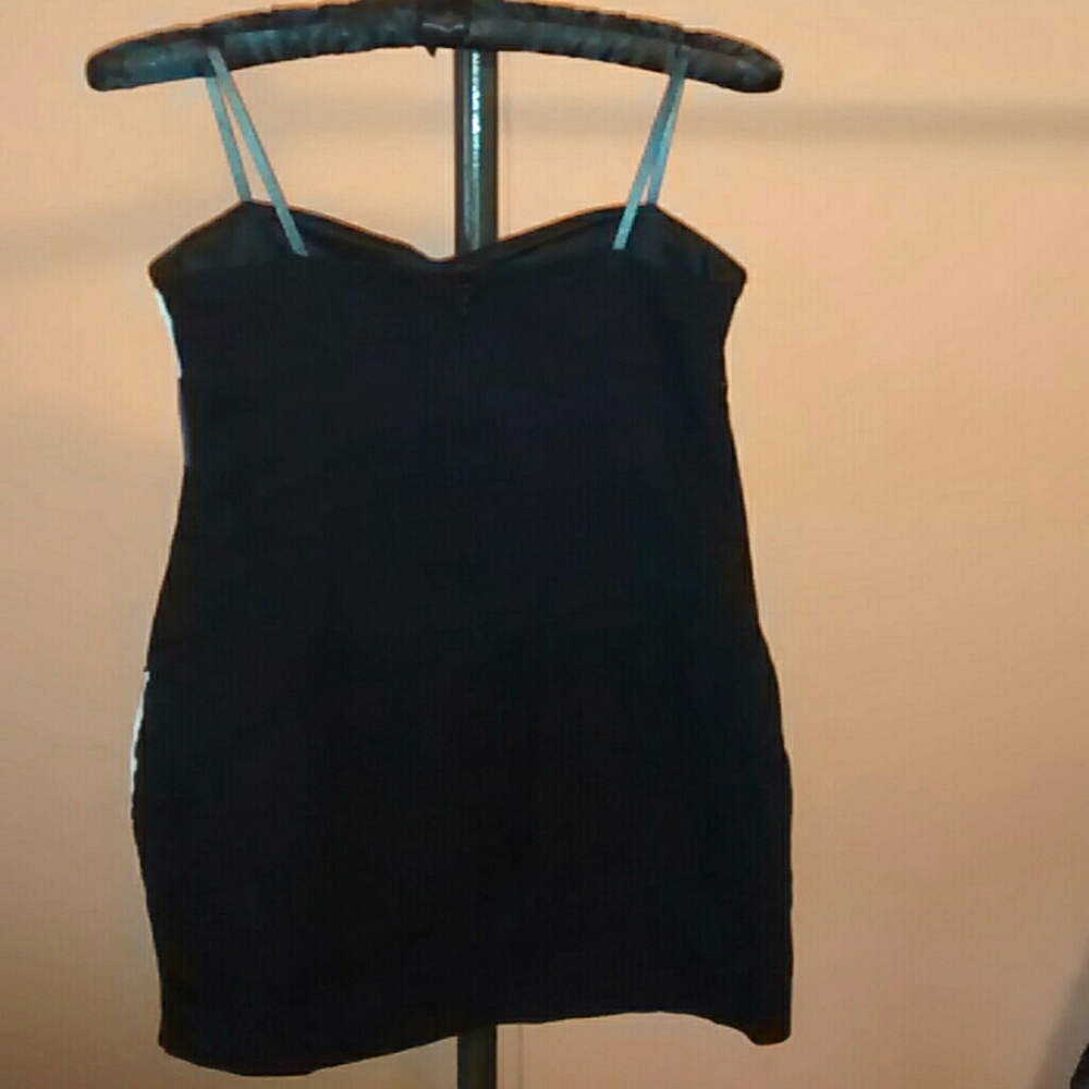 Dress - Picture 2 of 2