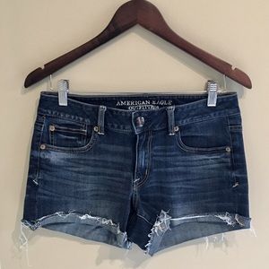AEO Mid-rise Shortie