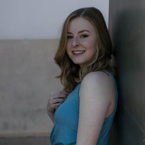 Meet your Posher, Danielle