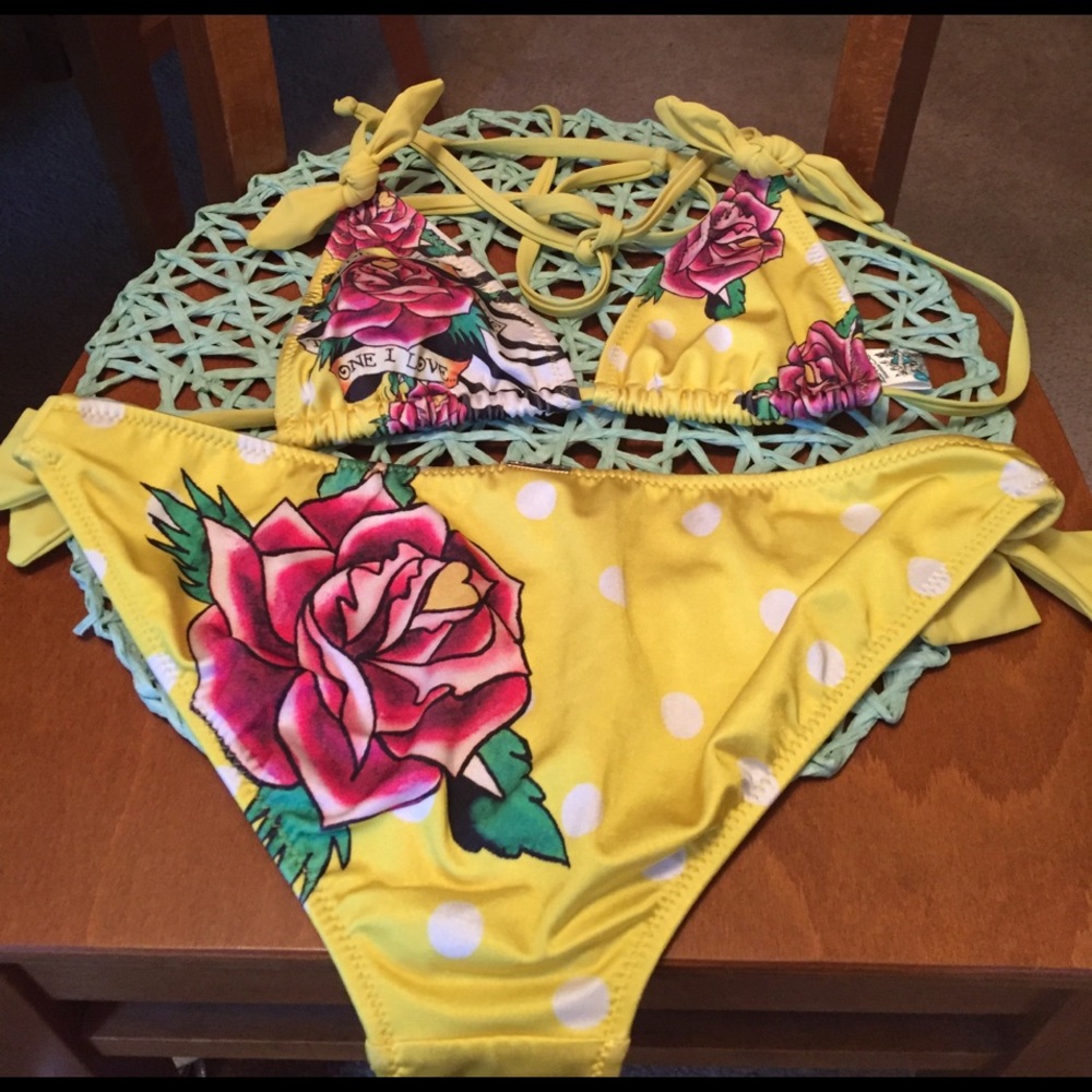Ed Hardy bikini 👙 like NEW
