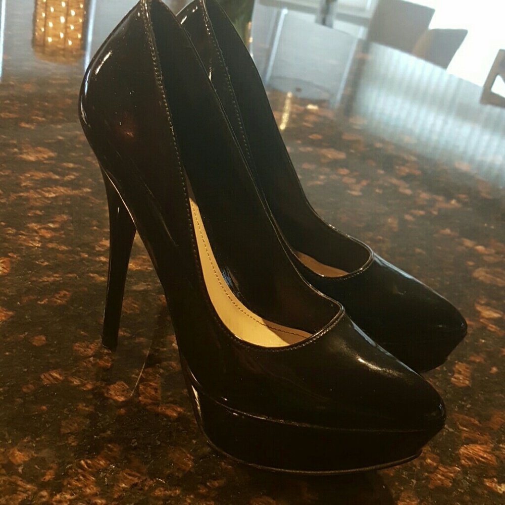 Aldo Black Patent Leather Platform Pumps