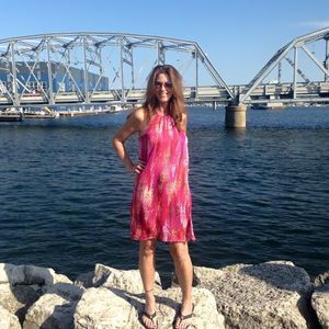 Meet your Posher, Julie