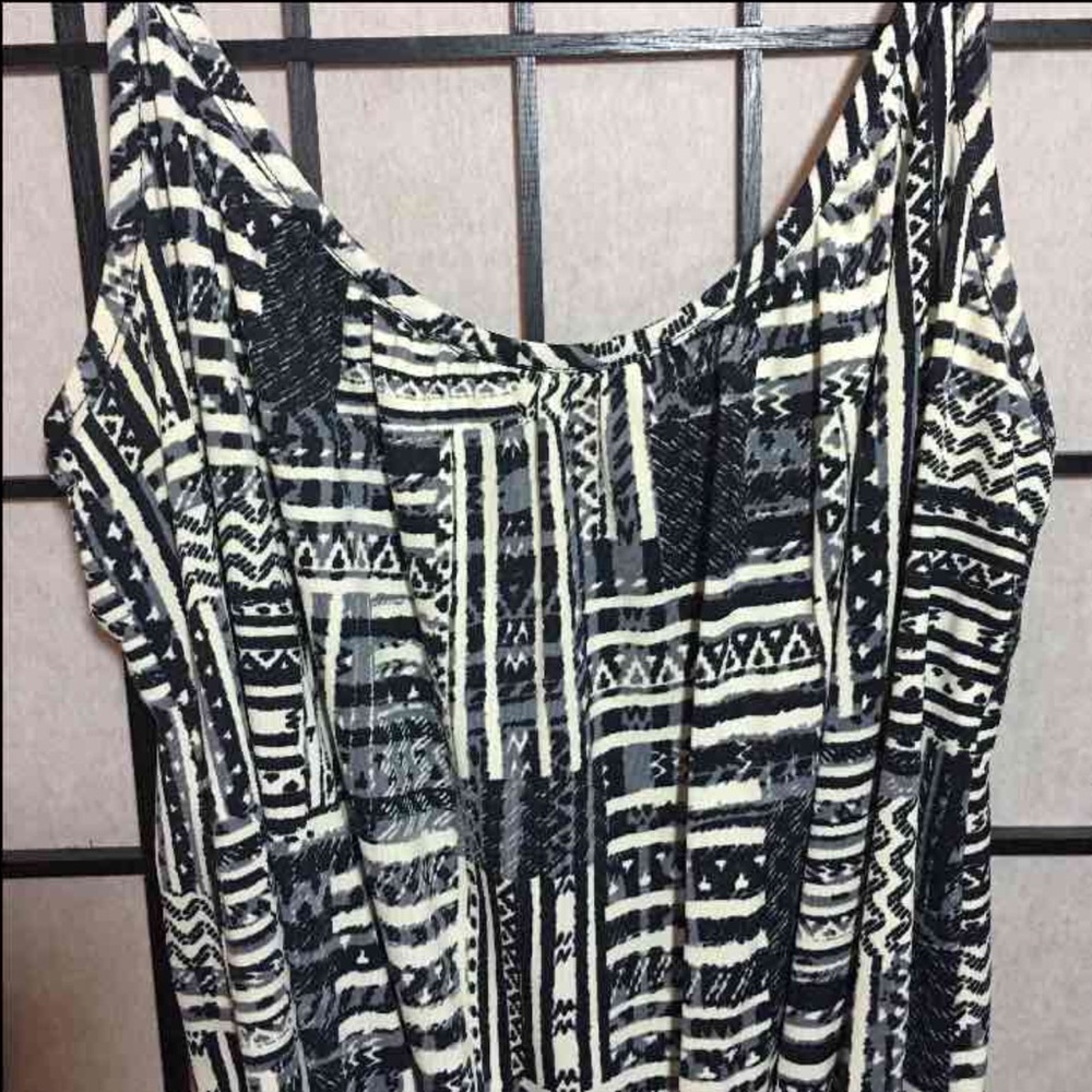 Grey Aztec romper - Picture 2 of 3