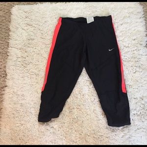 Nike DRI-FIT Capri leggings! Great for running!