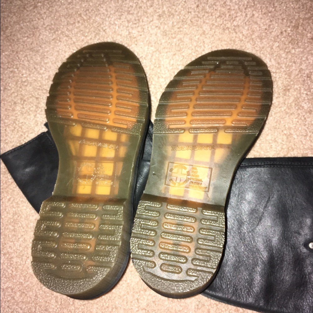 Boots - Picture 2 of 5