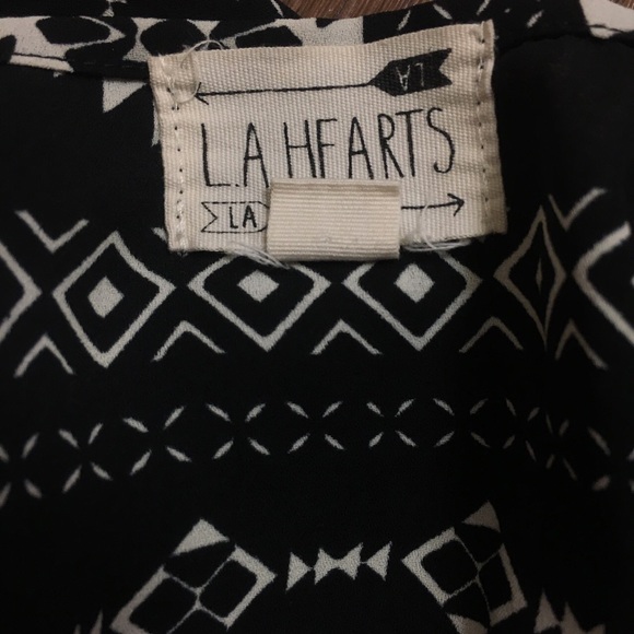 LA Hearts Black Tribal Kimono - Picture 3 of 3