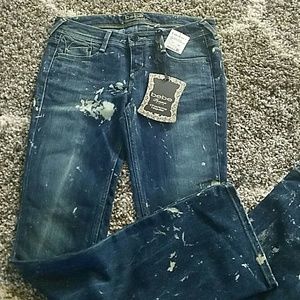 Brand New WITH TAGS BEBE BLEACHED JEANS