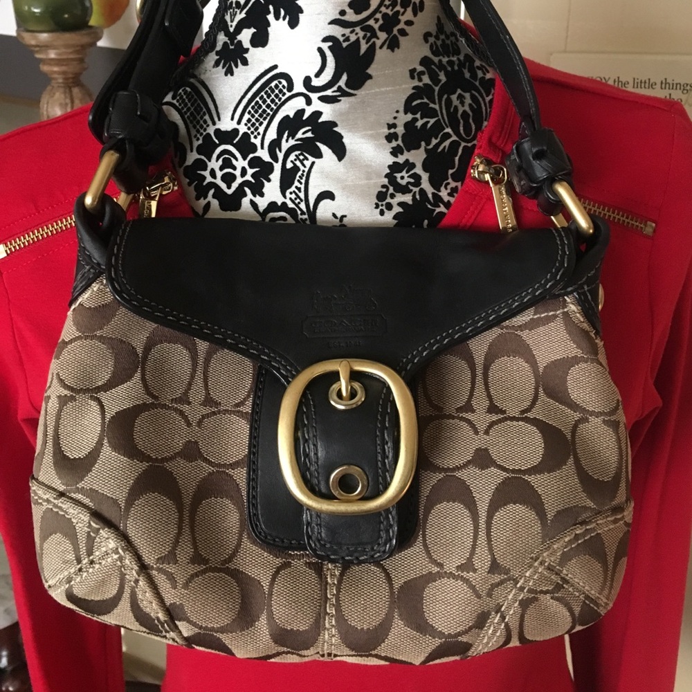 Coach small purse