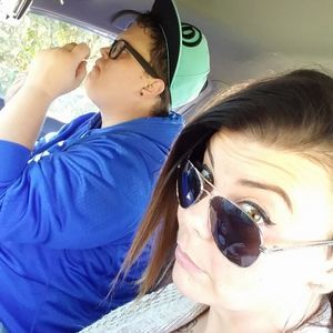 Meet your Posher, Eb